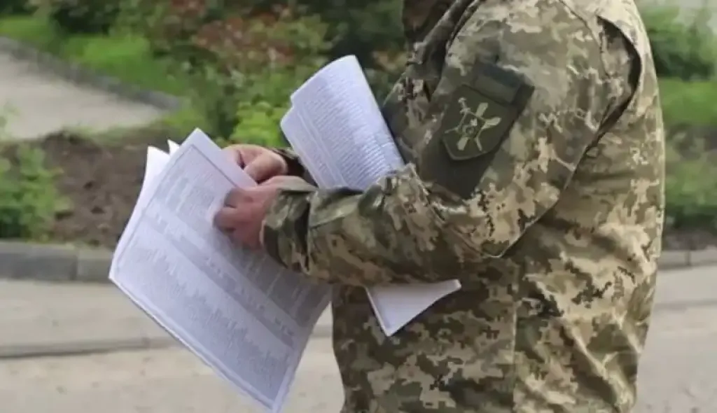 З вересня працівники ТЦК зобов’язані носити бодікамери під час перевірок і вручення повісток