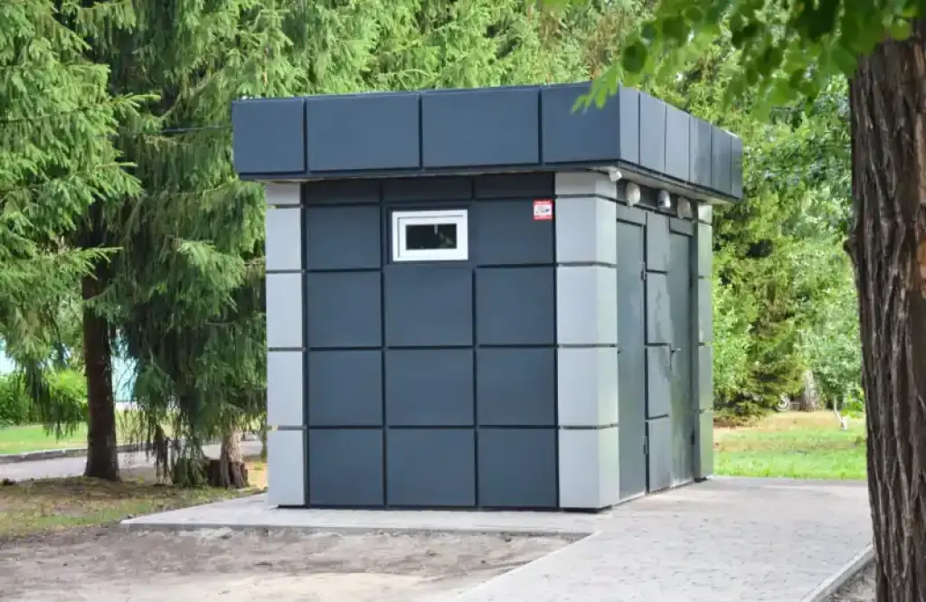 На Польовій у Житомирі з’явиться модульна вбиральня поруч із дитячим майданчиком
