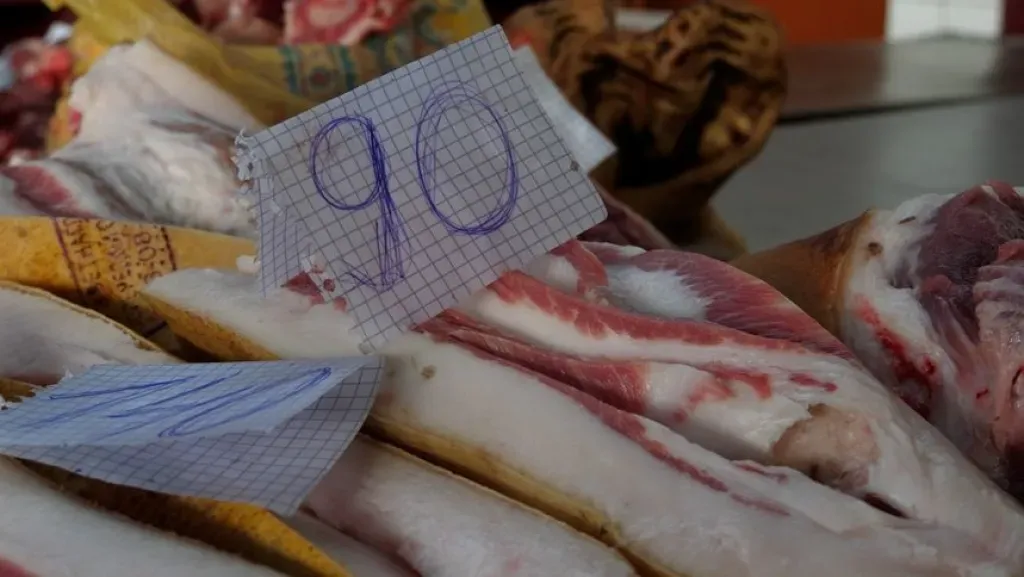 Сало в Житомирі подорожчало: ціни на ринку зрівнялися з м’ясом