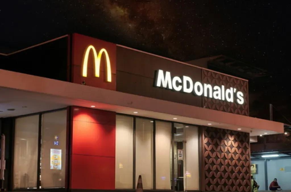 У Житомирі на місці колишньої санстанції зводять новий McDonald’s