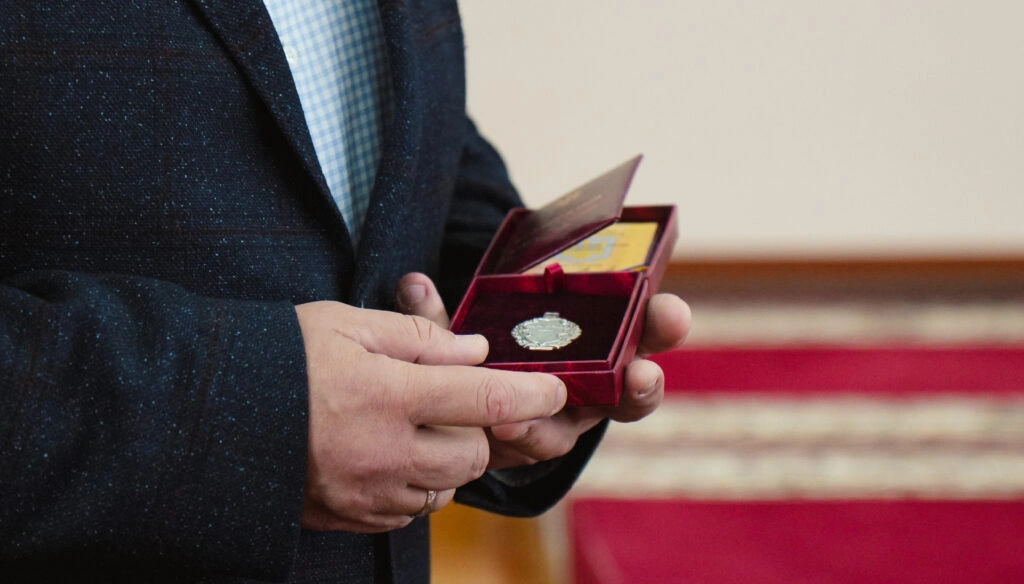 Чотирьох жителів Житомирщини відзначили державними нагородами