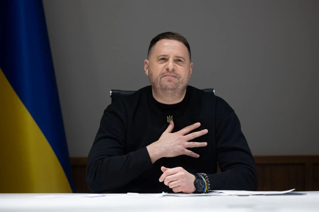 Єрмак: Президент Зеленський має залишатися поза підозрами щодо корупції