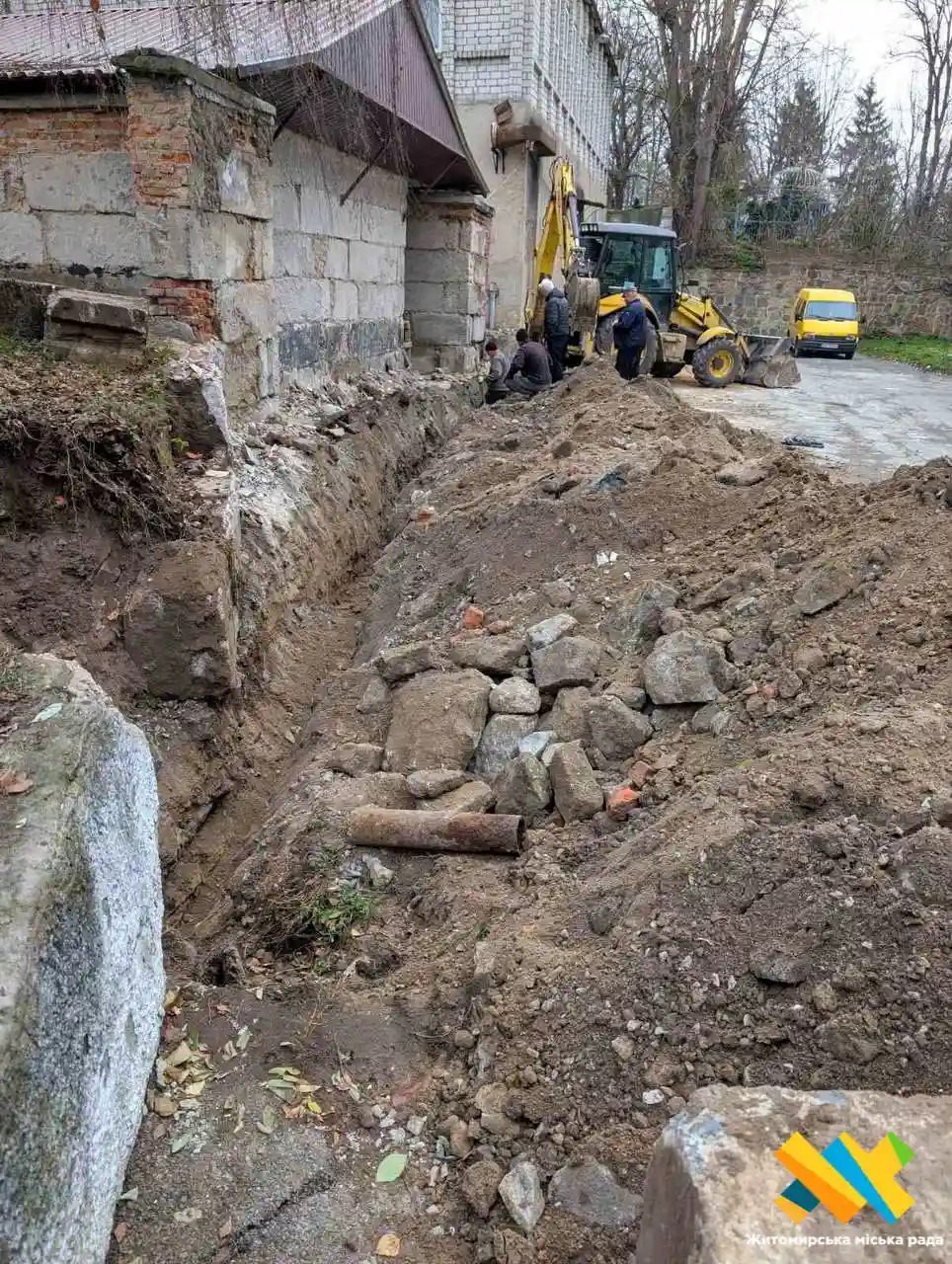 У парку Шодуара модернізують громадську вбиральню за майже мільйон гривень