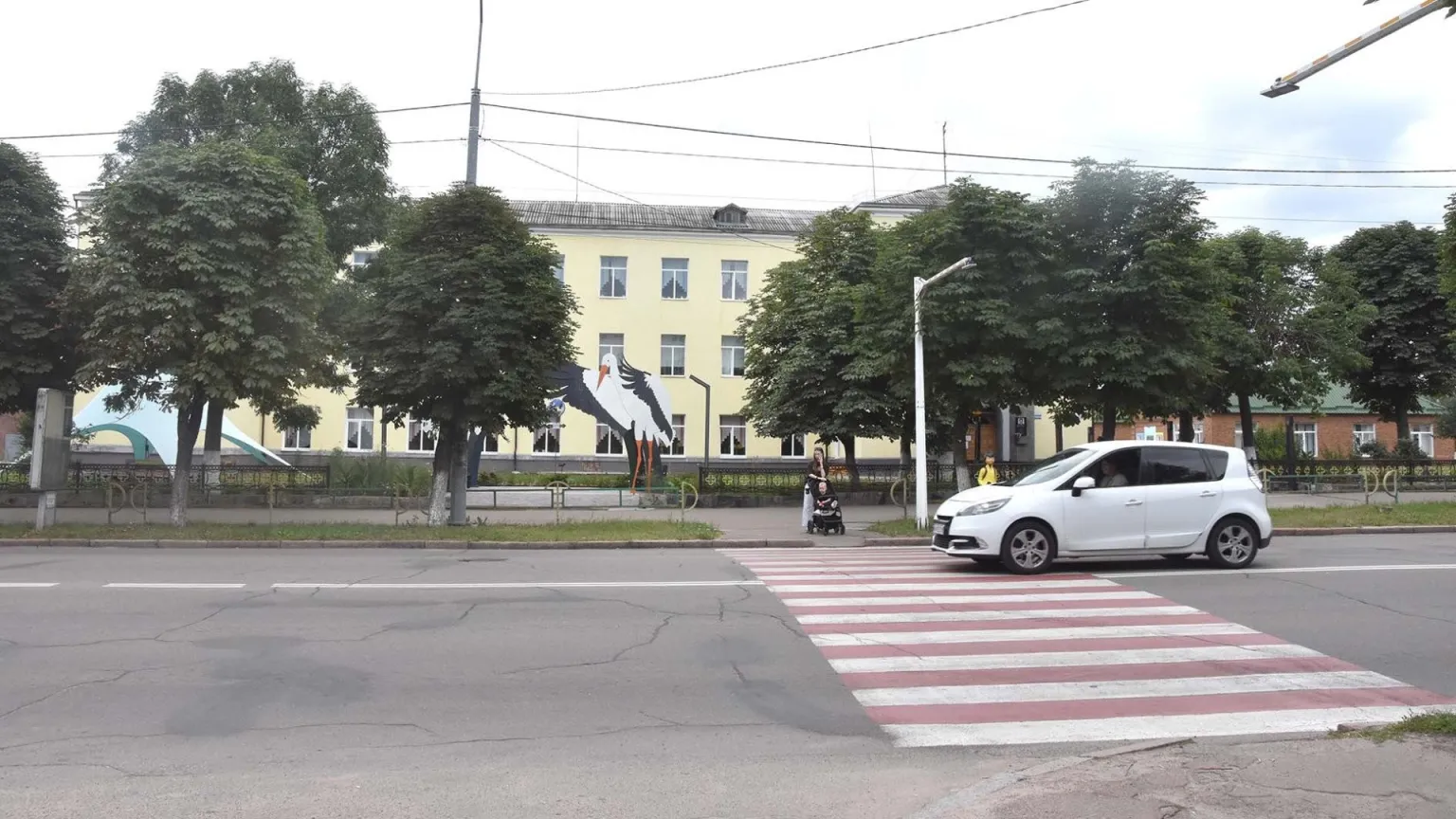 У Коростені біля ліцею встановлять сучасні “берлінські подушки” для безпечного руху