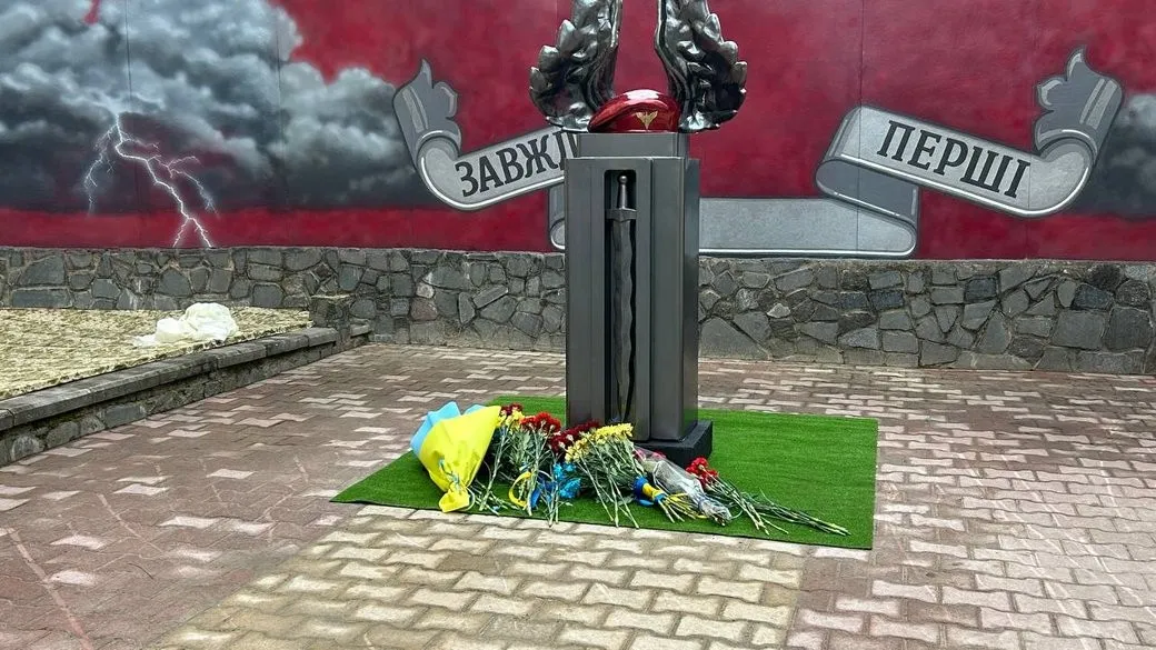 У Житомирі відкрили монумент пам’яті десантників, загиблих на фронті