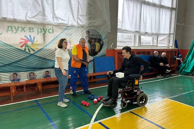 Перший житомирський кубок з боча зібрав десятки учасників та історій про силу духу