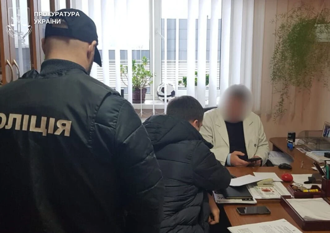 У Житомирі викрили медичну схему з фальсифікації даних eHealth за гроші