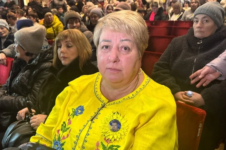 У Житомирі показали виставу «Мами» для матерів та дружин загиблих захисників України