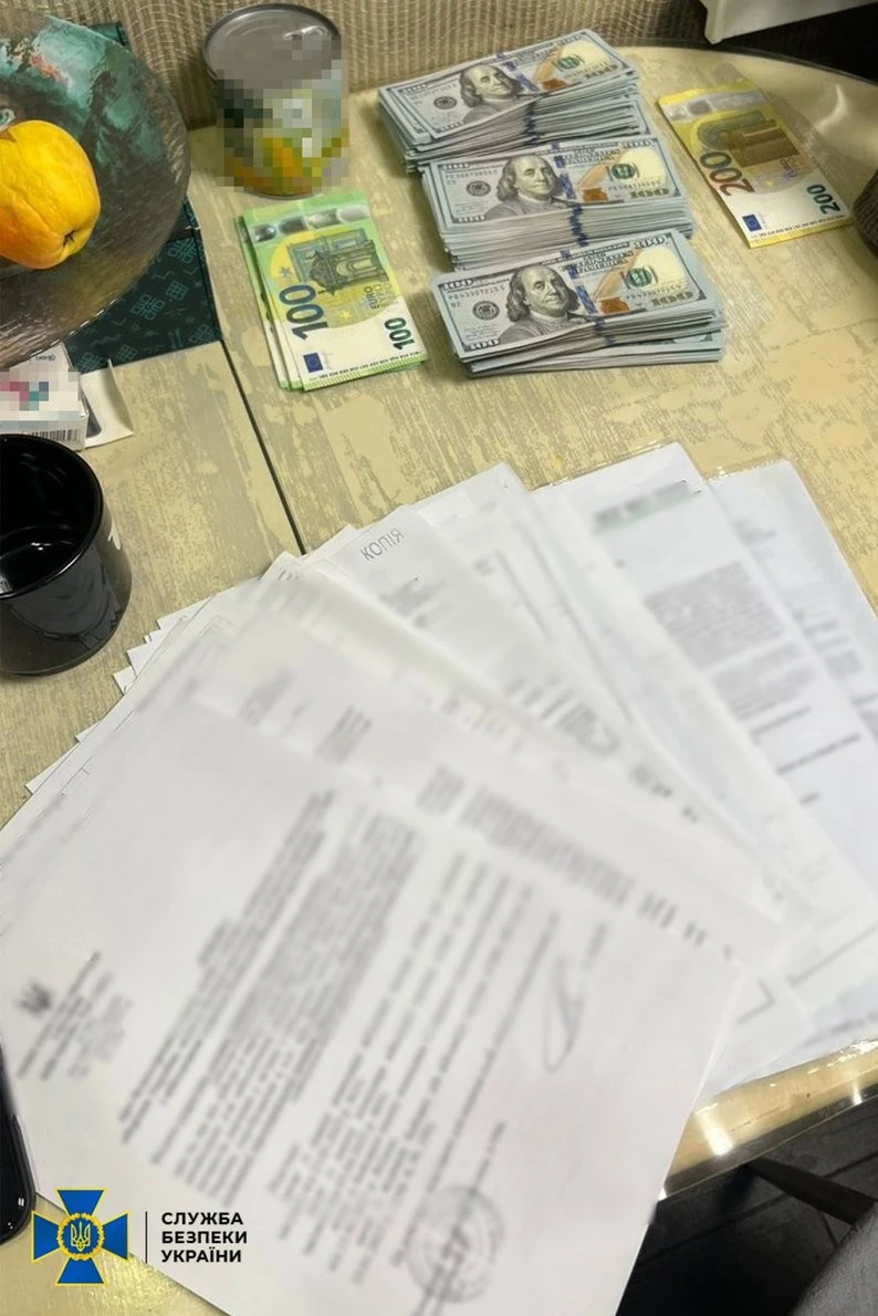 У Бердичеві затримали чоловіка за вимагання $3 тисяч за “вплив” на групу інвалідності військового