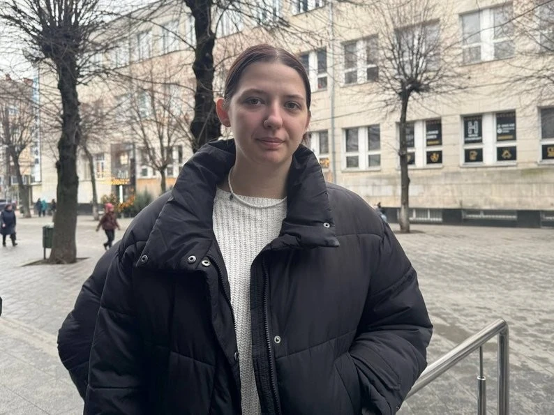 Боксерський автомат на Михайлівській: хто несе відповідальність і чи залишиться він на вулиці Житомира