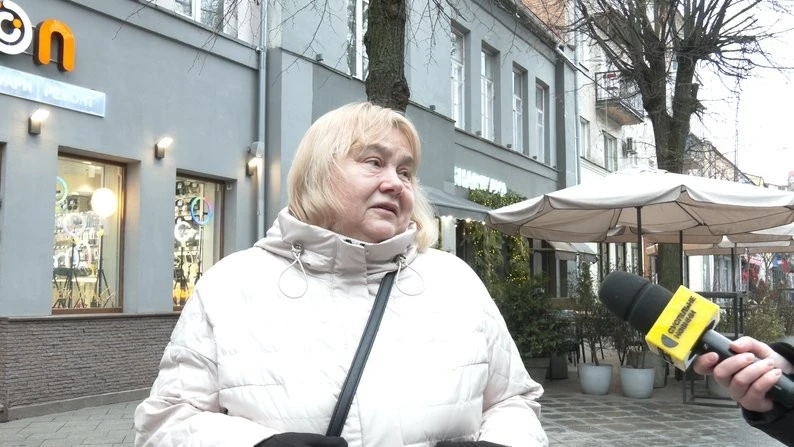 Боксерський автомат на Михайлівській: хто несе відповідальність і чи залишиться він на вулиці Житомира