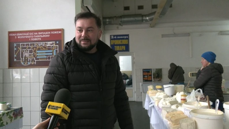 >Зимовий цінник на «молочку»: як і чому зросли ціни на Житньому ринку в Житомирі