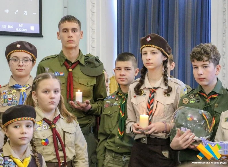 Вифлеємський вогонь Миру передали Житомирській міській раді