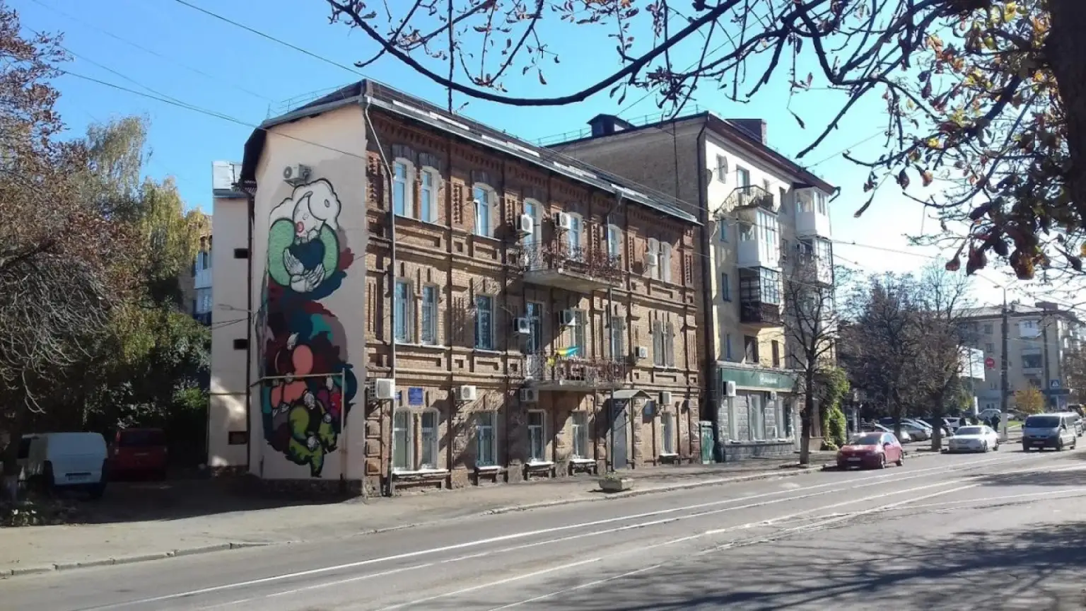 Депутати Житомира всупереч прокуратурі схвалили продаж землі біля «будинку-серця»