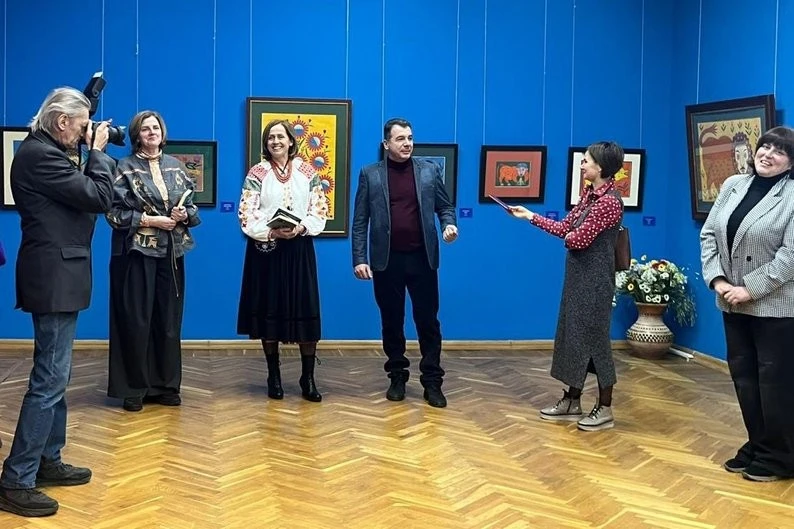 У Житомирі відкрилася родинна виставка Примаченків: від Марії до онуків У Житомирі відкрилася родинна виставка Примаченків: від Марії до онуків