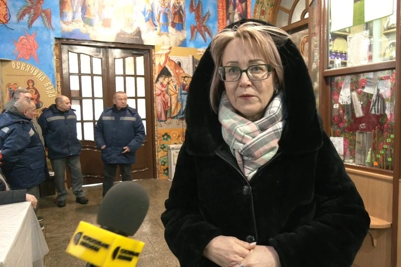 Житомир у жалобі: місто провело в останню путь маленьку Крістіну, життя якої забрала російська атака