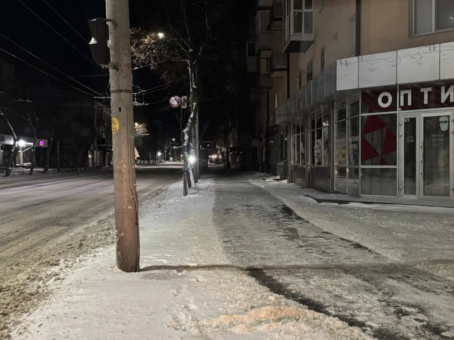 Житомир не дрімає: всю ніч місто розчищали від снігу