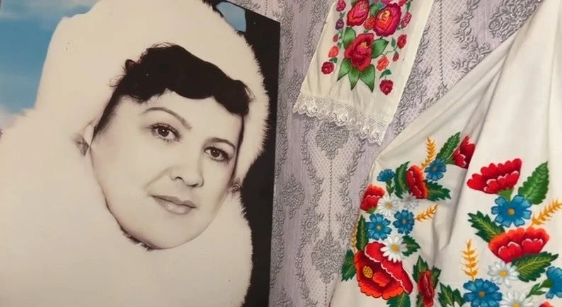 Вишивка як оберіг душі: 74-річна майстриня з Житомирщини продовжує родинну традицію