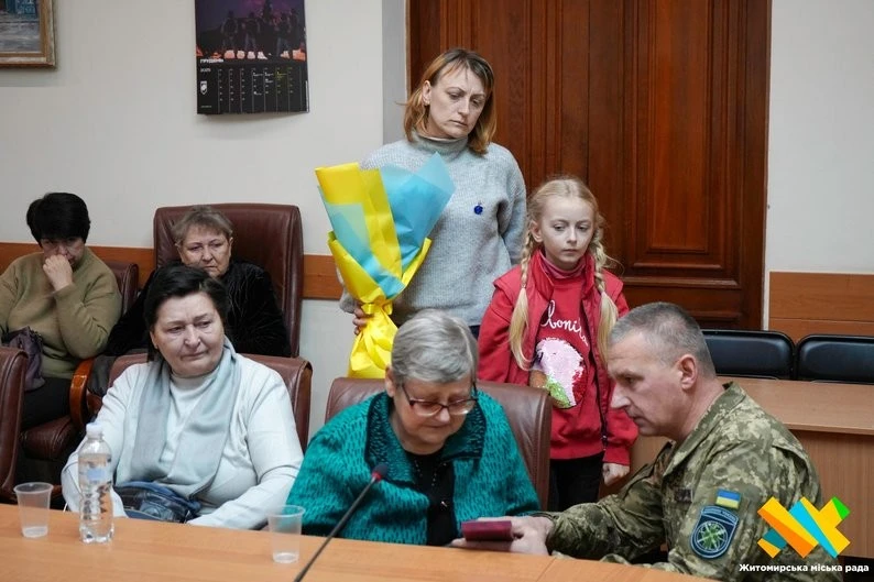 Нагороди, що повертаються додому: у Житомирі вшанували пам’ять полеглих захисників