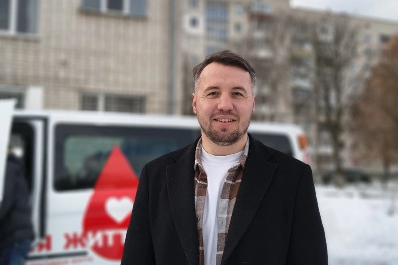 Житомирський центр крові отримав новий виїзний автомобіль для донорських акцій