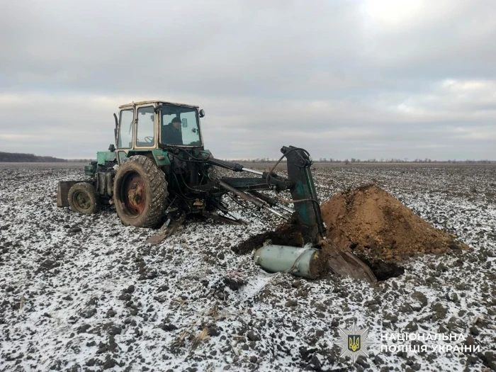На Житомирщині сапери знешкодили бойову частину російської ракети