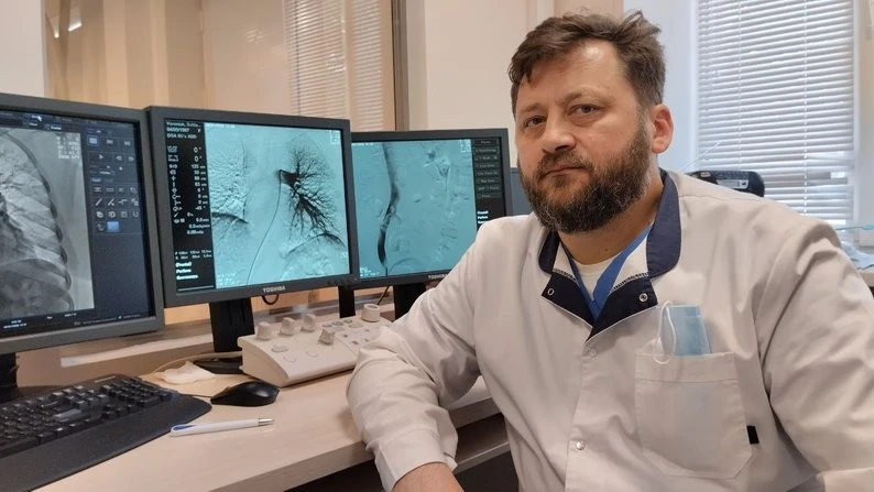 Операція без скальпеля: у Житомирі лікарі вперше врятували пацієнтку з тромбоемболією легені