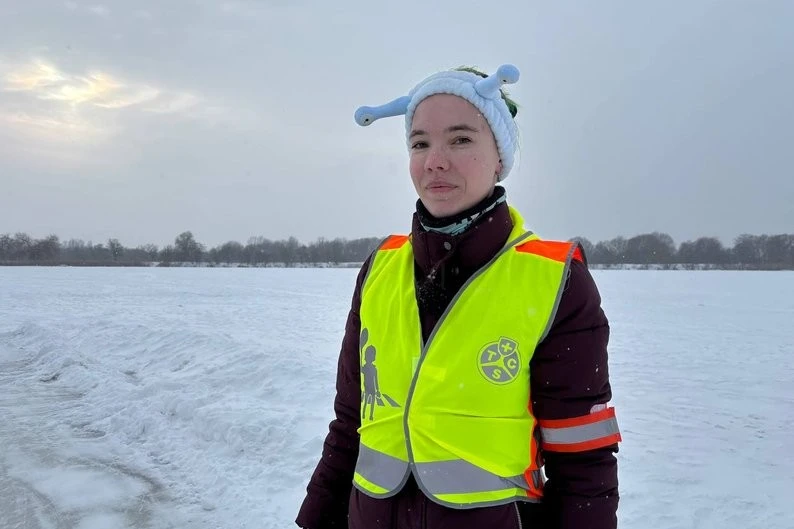 Бердичівські мешканці перетворили річку на льодову ковзанку та хокейний майданчик