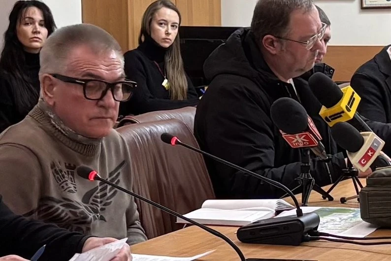 Боротьба за берег: житомирський підприємець відстоює право на будинок біля Тетерева
