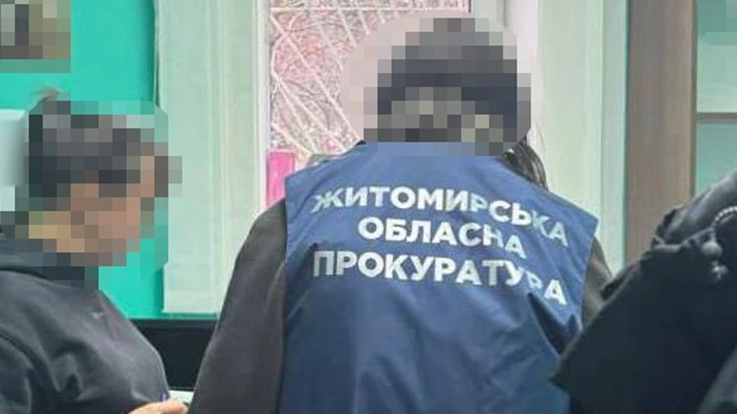 Замість амбулаторії – преміальний позашляховик: на Житомирщині судитимуть підрядницю за розкрадання мільйонів
