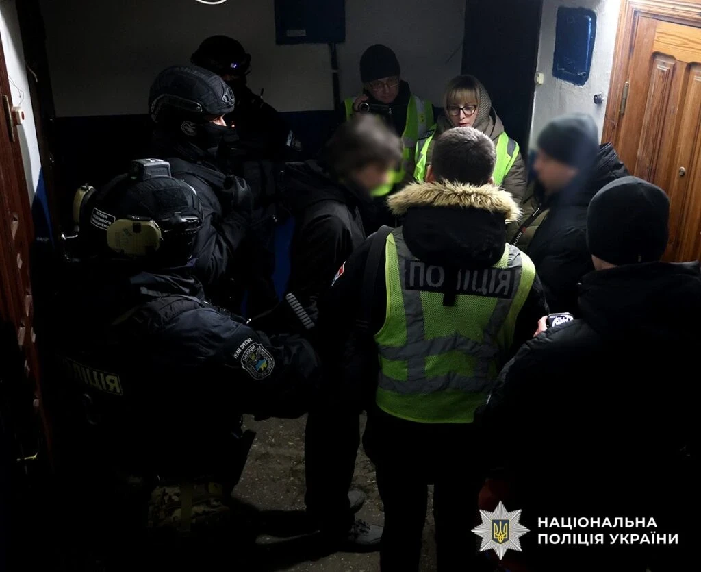 Операція «Рубікон»: на Житомирщині викрили мережу підпільних нарколабораторій