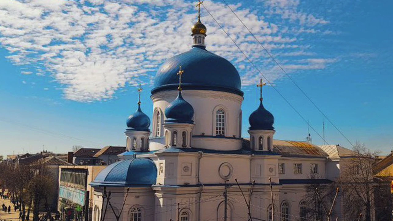Великдень у Житомирі: посилена безпека, особливий графік транспорту та розваги для малечі