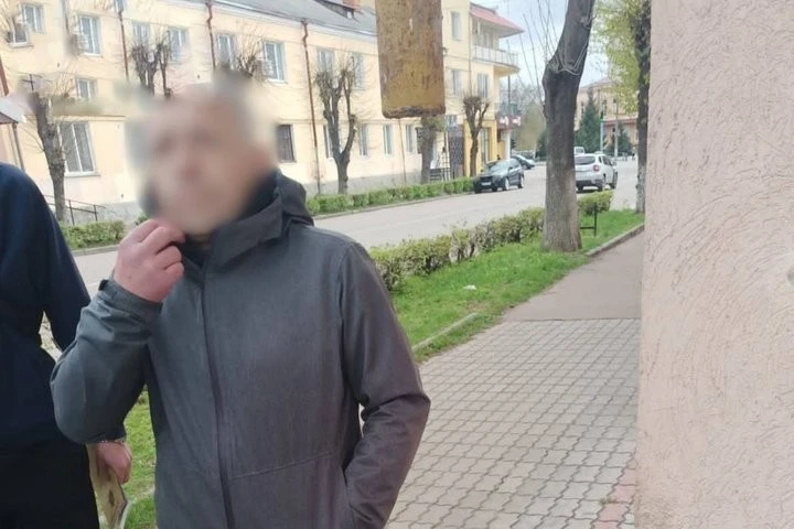 Торгівля метадоном у Коростені: поліція затримала 50-річного підозрюваного
