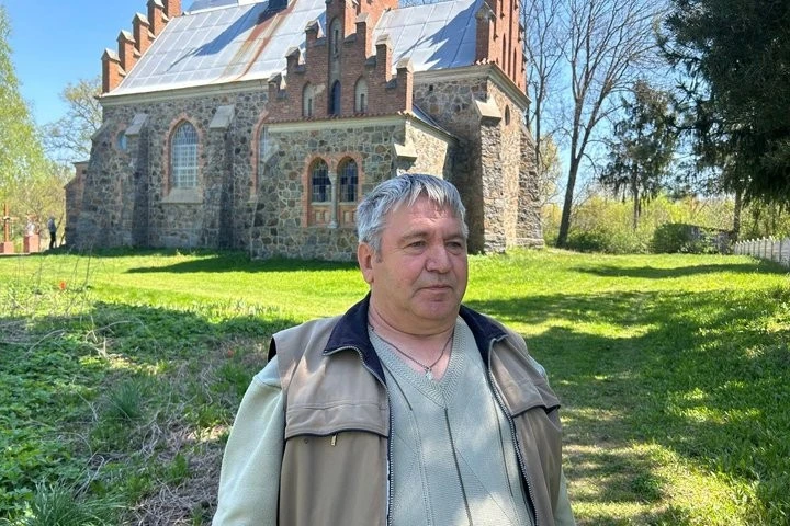 Неоготична перлина Городківки: де на Житомирщині побачити мощі Папи Римського