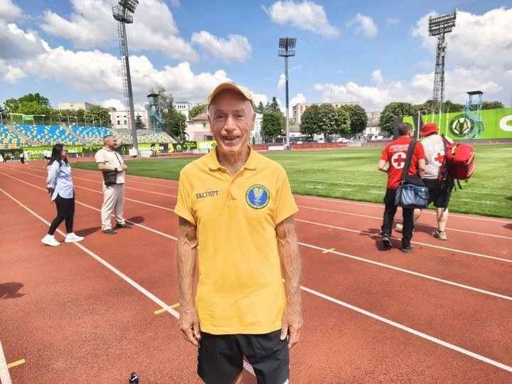 У Житомирі десантник побив національний рекорд у виснажливому комплексі “Мерфі