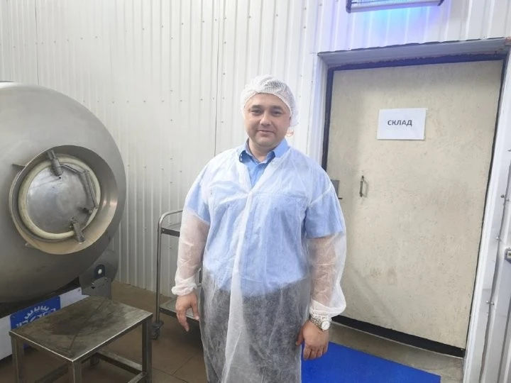 Поліський дуб замість луганського диму: як релокований бізнес створює у Житомирі унікальні копчені спеції