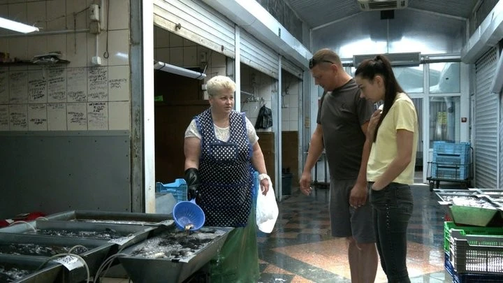 Ціни на живу рибу в Житомирі: скільки коштує кілограм на Житньому ринку