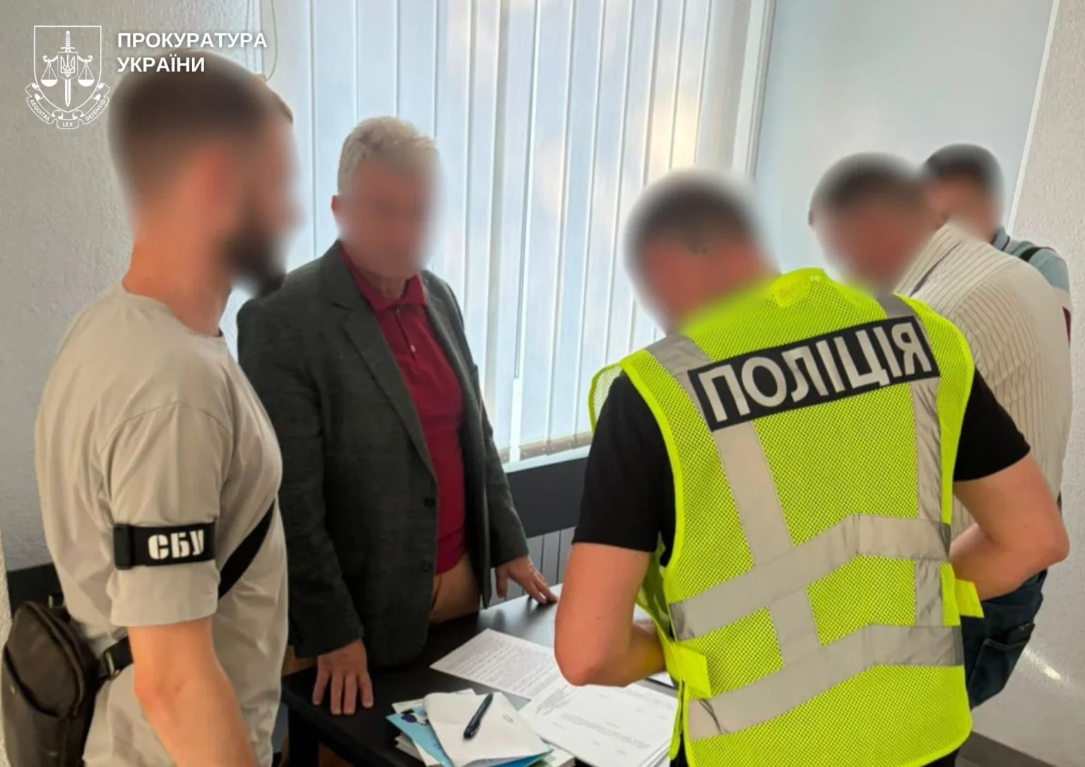 На Житомирщині судитимуть лікаря-депутата за вимагання хабаря у військового
