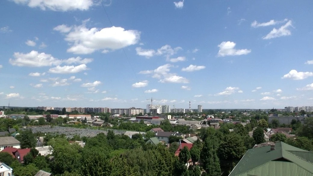 Житомирщина потерпає від субтропічної спеки: прогнози синоптиків та застереження медиків