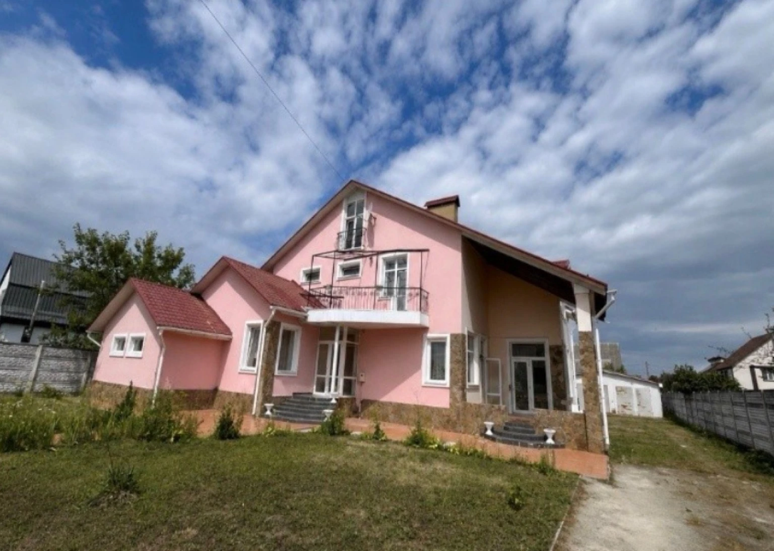 У Житомирі викрили порушення прав мешканців приватного пансіонату для літніх людей