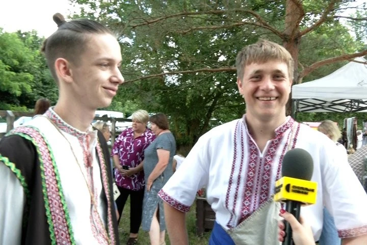 Справжнє кохання та давні обряди: як на етнофестивалі у Покришеві відтворили автентичне весілля